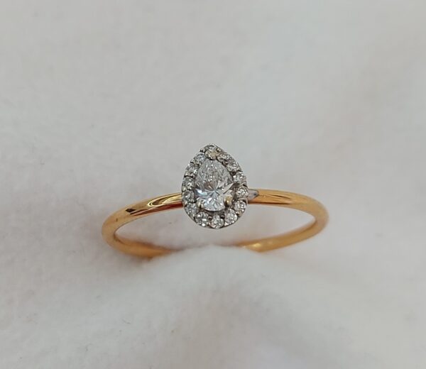 Solitaire ring