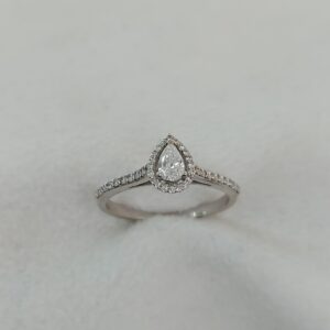 Solitaire ring