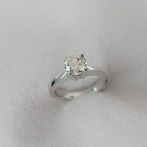 Solitaire ring