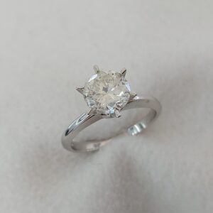 Solitaire ring