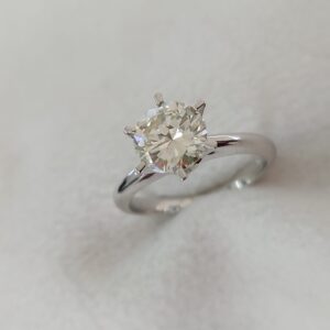 Solitaire ring