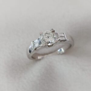 Solitaire ring