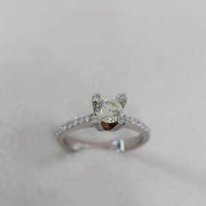 Solitaire ring