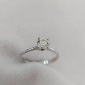 Solitaire ring