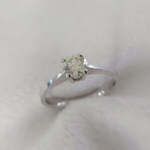 Solitaire ring