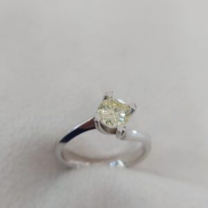 Solitaire ring