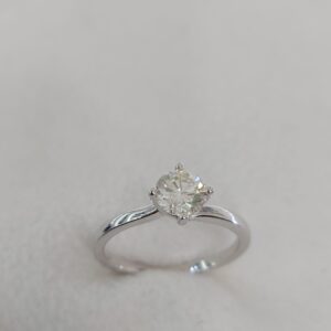 Solitaire ring