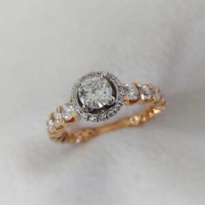 Solitaire ring