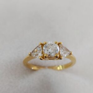 Solitaire ring