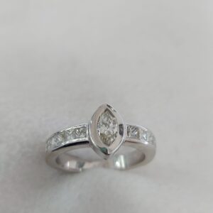 Solitaire ring