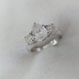 Solitaire ring