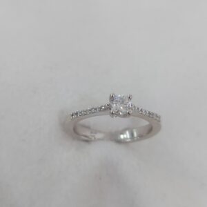 Solitaire ring