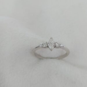 Solitaire ring