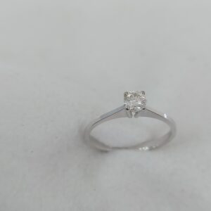 Solitaire ring