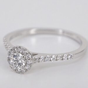 Solitaire ring